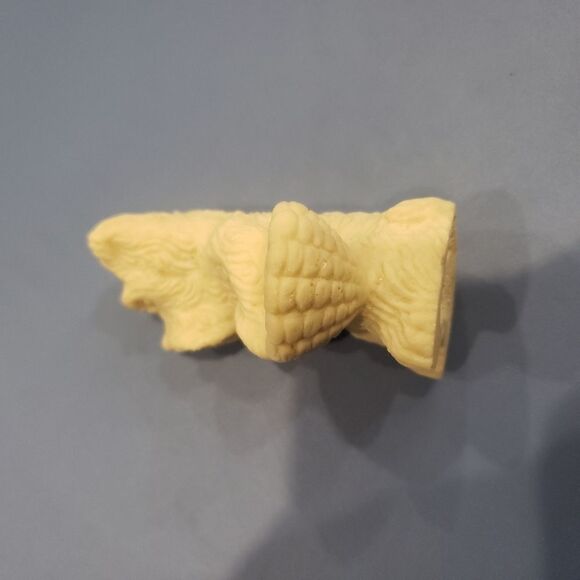 Vintage Salt Stone Terrier Dog with Basket - Picture 7 of 12